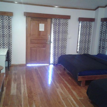 Blue Light Hotel 楠迪 外观 照片