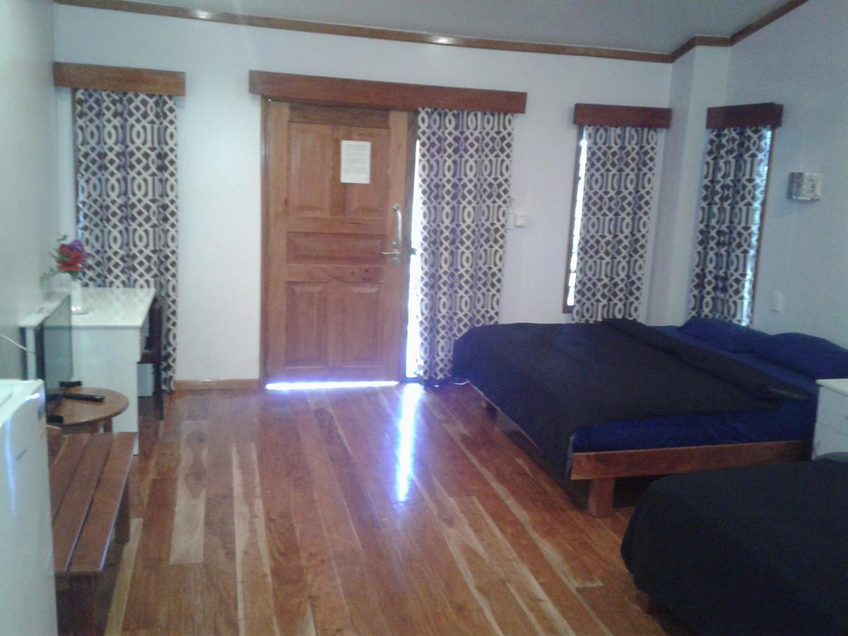 Blue Light Hotel 楠迪 外观 照片